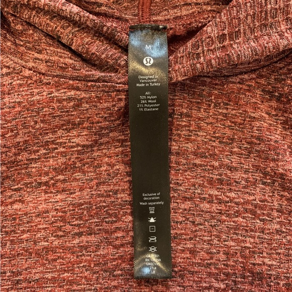 Lululemon - Engineered warmth hoodie sweatshirt - Picture 3 of 3